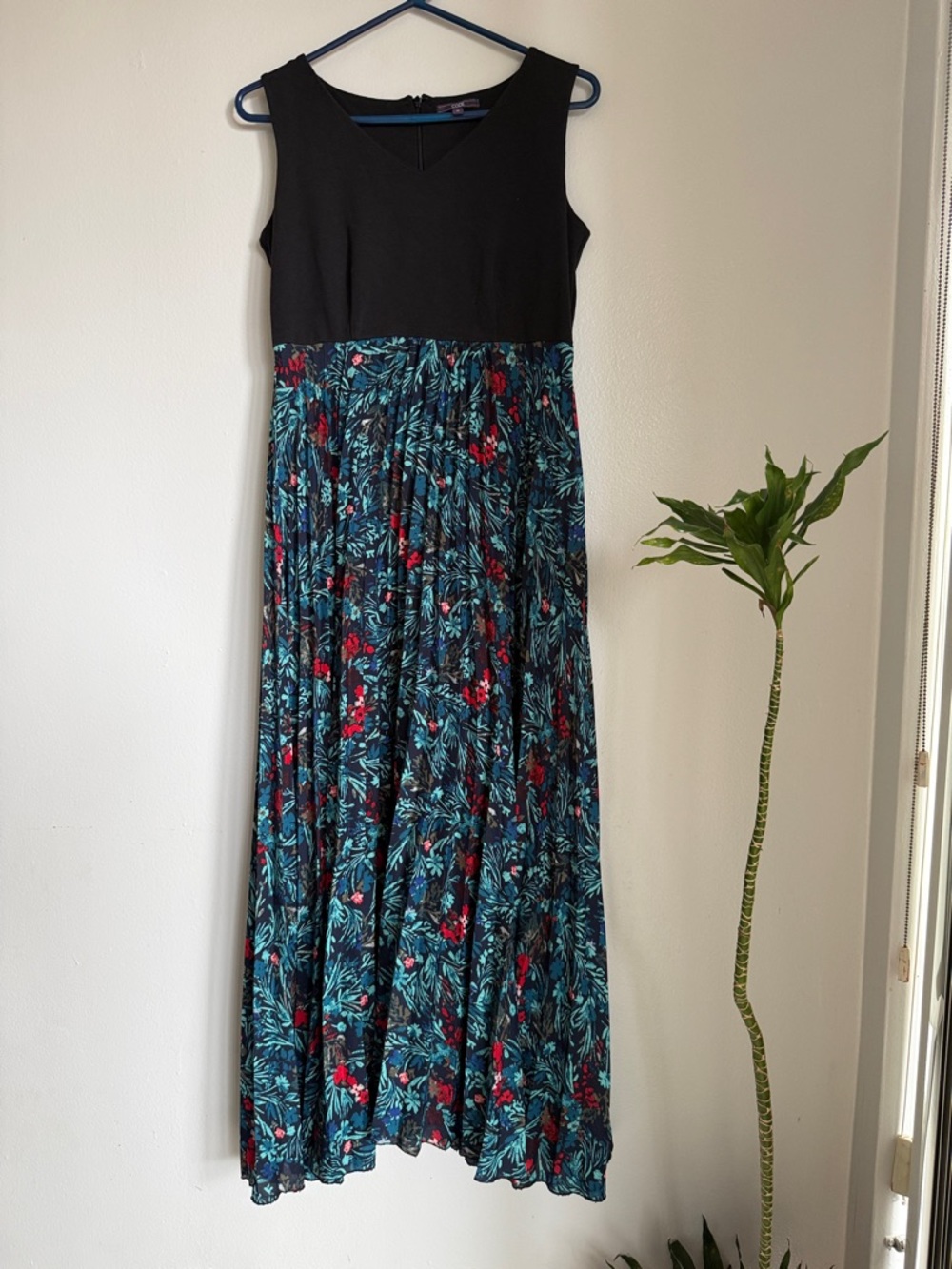 Code maxi dress for women size M